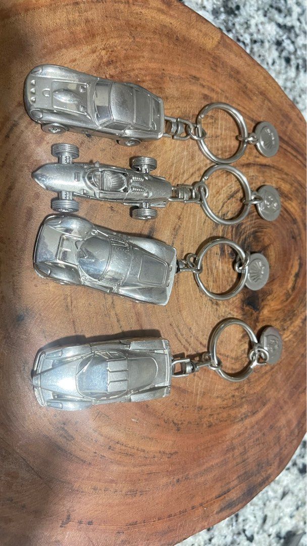 Vintage car keychains online