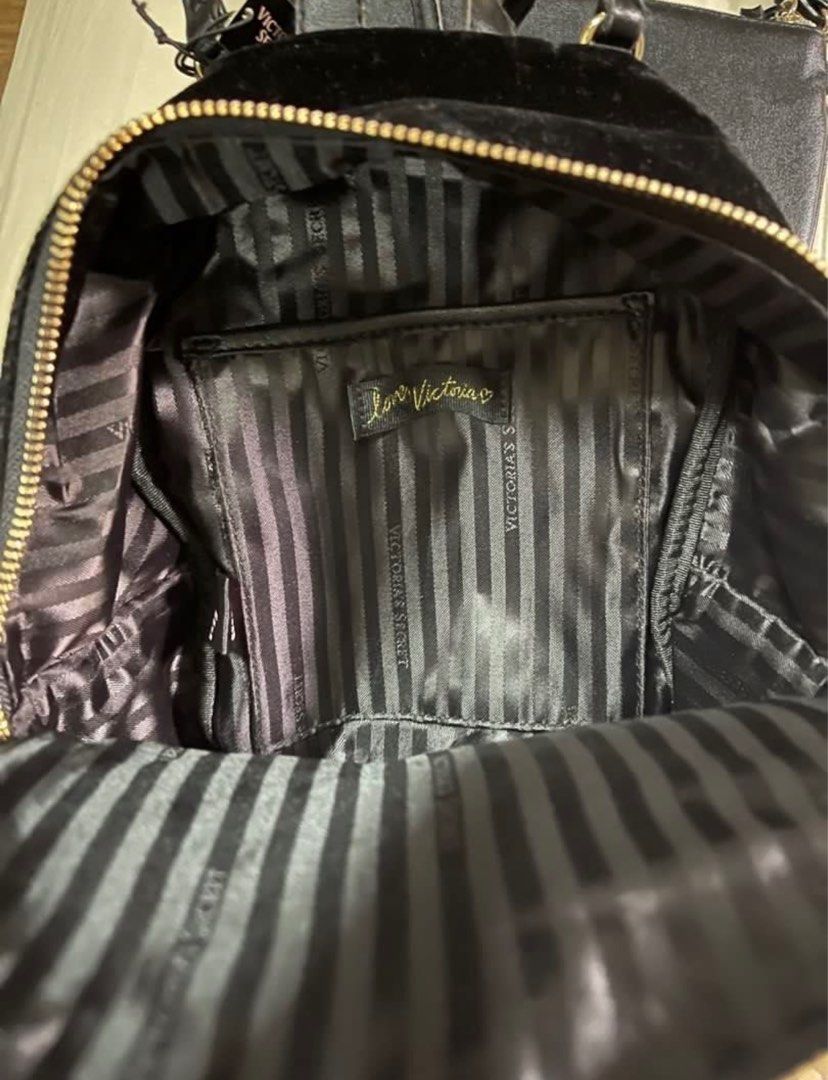 Victorias secret backpack (Category: Backpacks) located in Manila. Submitted by declutterfindss (Listing ID 1328848667, Image 3). Description: Selling low already FIRM WITH THE PRICE Will not reply to low ballers Flaw - leather of the strap slightly peeled Brand new with tags VS black & gold mini backpack Never used just stored Comes with pouch (no flaws) SF c/o buyer same day delivery only MOP Bpi or Gcash .
