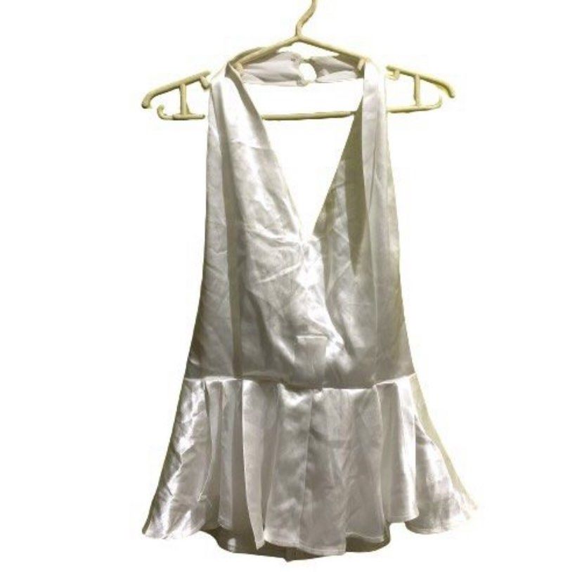 White Satin Halter Top (Category: Others Tops) located in Mandaluyong City. Submitted by lostintheclouds (Listing ID 1328925023, Image 1). Description: - used once - ribbon is missing.