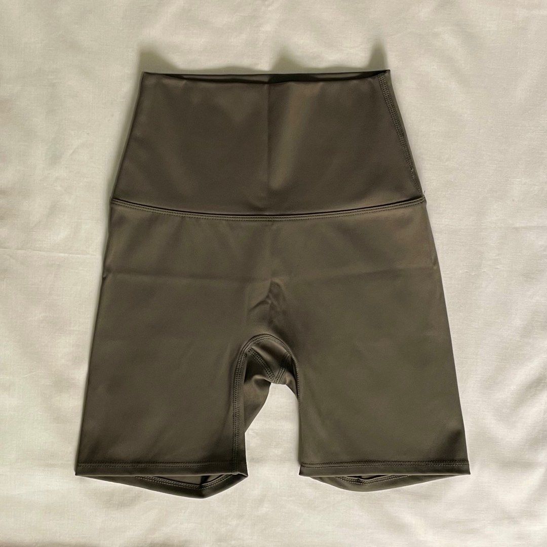 [TAKE ALL] Yoga/gym shorts set (Category: Activewear) located in Dumaguete. Submitted by .ari__ (Listing ID 1328788046, Image 3). Description: take both for 450 helping tag: moving peach ** brand is NOT moving peach**.