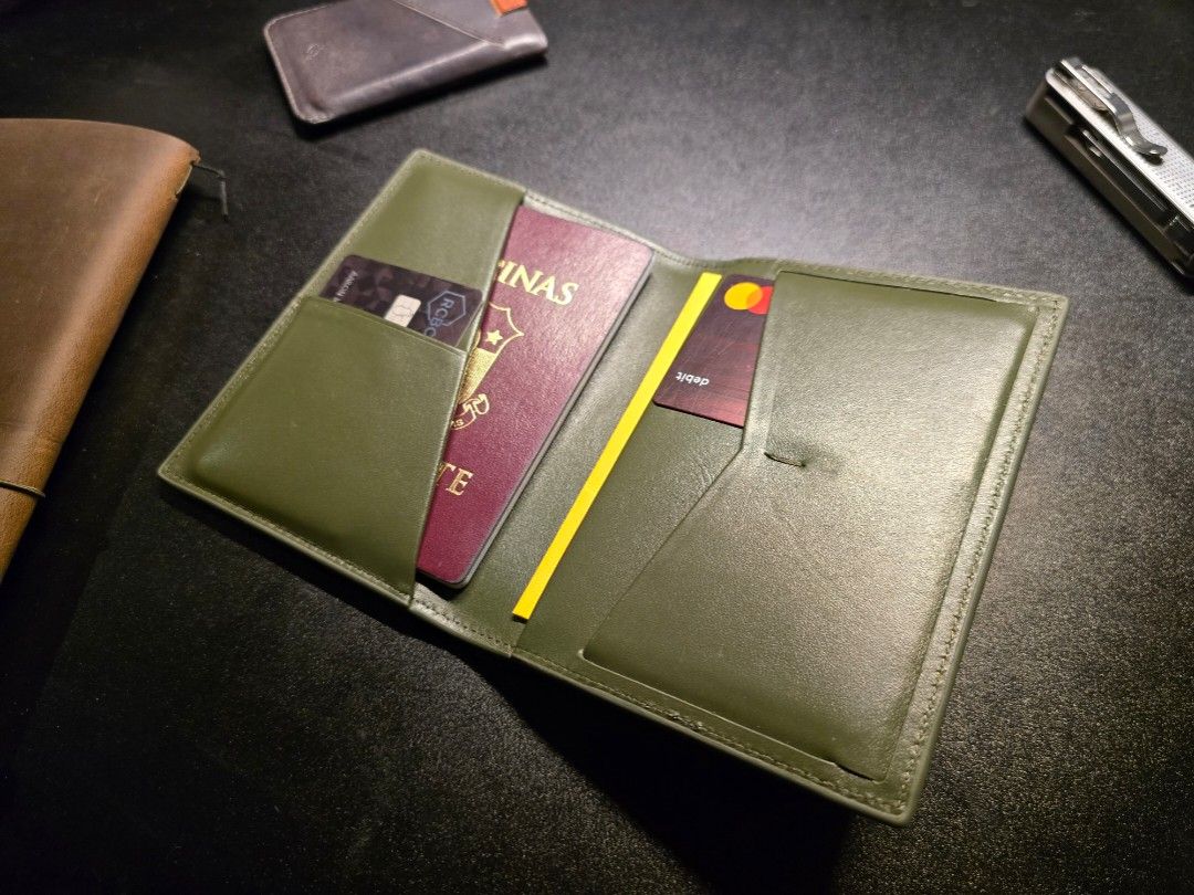 126 Passport Wallet - grams28 (Category: Luxury Bags & Wallets) located in Cavite. Submitted by aaronrendyl21 (Listing ID 1333311217, Image 1). Description: Arrived here on 10/25/24. It has never been used before. I have 2 of the same kind. The price for is 6,200 Reason for selling: I don't like the shade of green. https://www.grams28.com/products/126-passport-wallet.