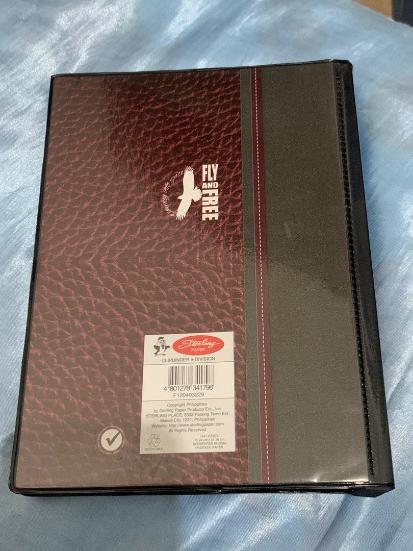 Binder Notebook (Category: Stationery & School Supplies) located in Rodriguez. Submitted by adorkableee (Listing ID 1333598910, Image 2). Description: - nasulatan lang yung front page ng first 2 fillers - di nagamit.