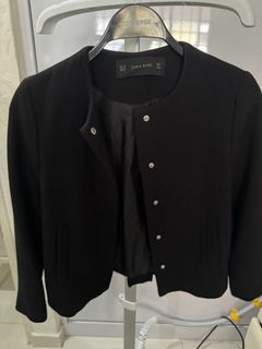 (Category: ) located in . Submitted by affordablewardrobe21 (Listing ID 1333611815, Image 1). Description: .