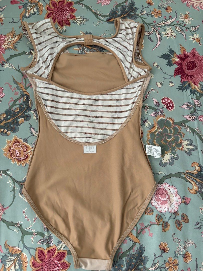 Bloch ballet leotard (Category: Activewear) located in Singapore. Submitted by declutter_12 (Listing ID 1328287919, Image 2). Description: Nude color Pretty design Bloch P(petite) size would fit a Sonata size S. Do check website for size chart Update new pics taken today 30 Oct 2024 Self collection only - Boon Lay Cash only payment .