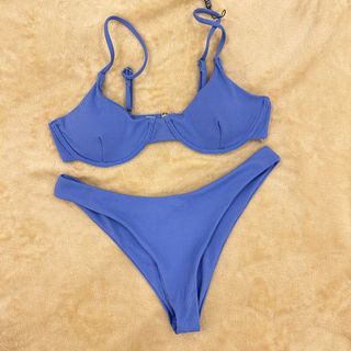 (Category: ) located in . Submitted by declutterwme00 (Listing ID 1333658546, Image 1). Description: .