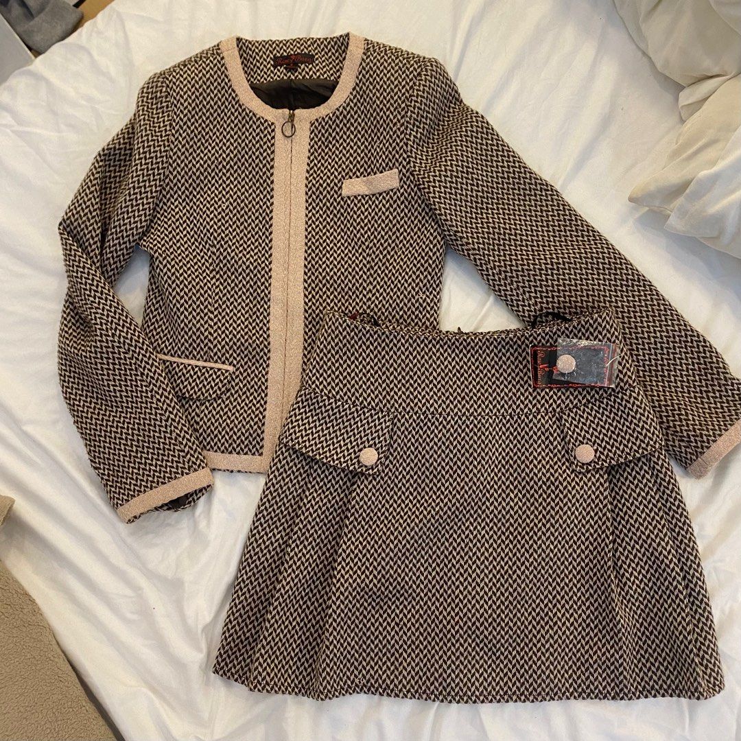 Brown Tweed Coordinates (Category: Sets or Coordinates) located in Pasuquin. Submitted by ydaimogen (Listing ID 1333625512, Image 1). Description: Small on Tag Skirt- 27-29 Perfect for autumn OOTD.