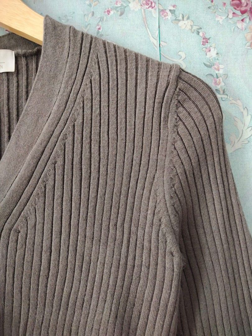 Manhattan brand cardigan hotsell