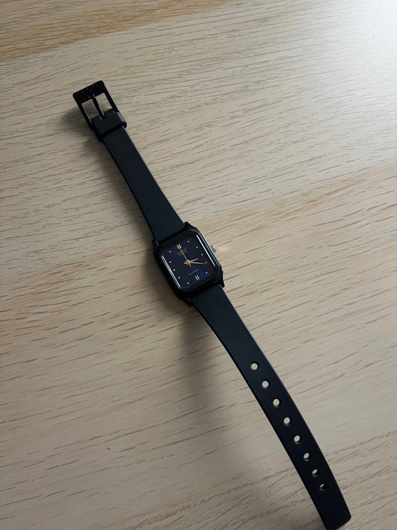 Casio (LQ-142E-2ADF) Black Resin Quartz Blue Dial (Category: Women's Watches) located in Paranaque City. Submitted by bcgr28 (Listing ID 1333601151, Image 2). Description: Preloved OG price in orange app is Php1020 Minimal hairline scratches.