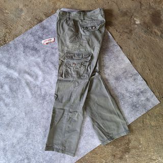 (Kategori: ) berada di . Dikirim oleh thrift4trip (ID iklan 1333642777, Gambar 1). Deskripsi: .
