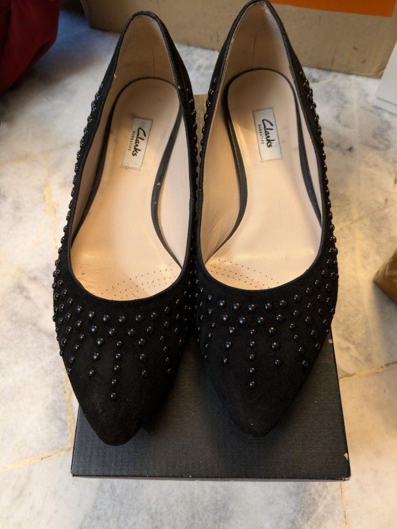 Clarks crystal top
