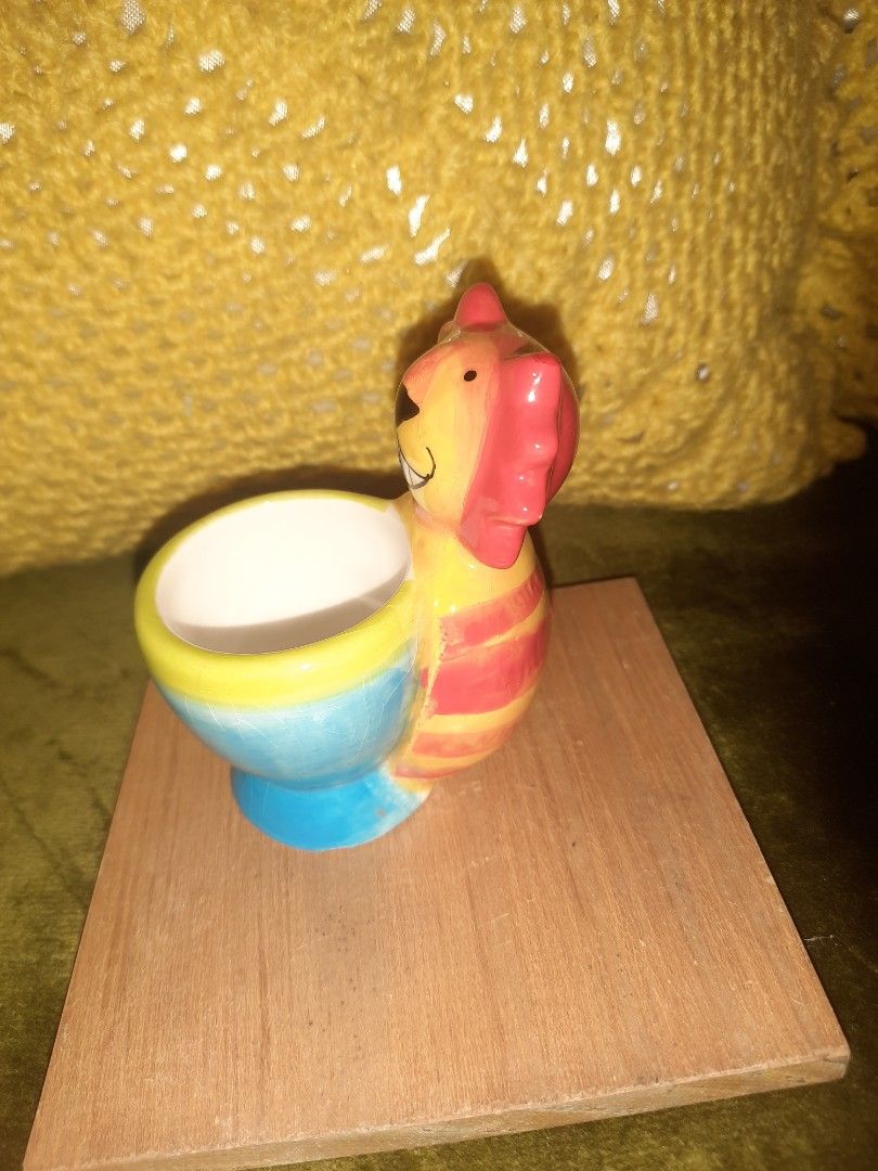 Egg cup animal shaped orange blue 3.5" (Category: Other Kitchenware & Tableware) located in Manila. Submitted by luckycharm_215 (Listing ID 1333546470, Image 2). Description: with chip as posted imported.