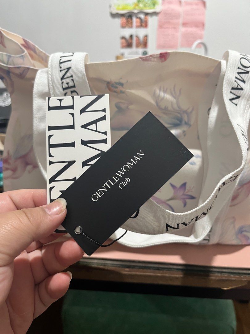 Gentlewoman tote bag (Category: Tote Bags) located in Tacloban City. Submitted by deedeecat (Listing ID 1333546307, Image 3). Description: Brand new Gentlewoman tote bag, bought in Siam Square in Bangkok. Tags still on.