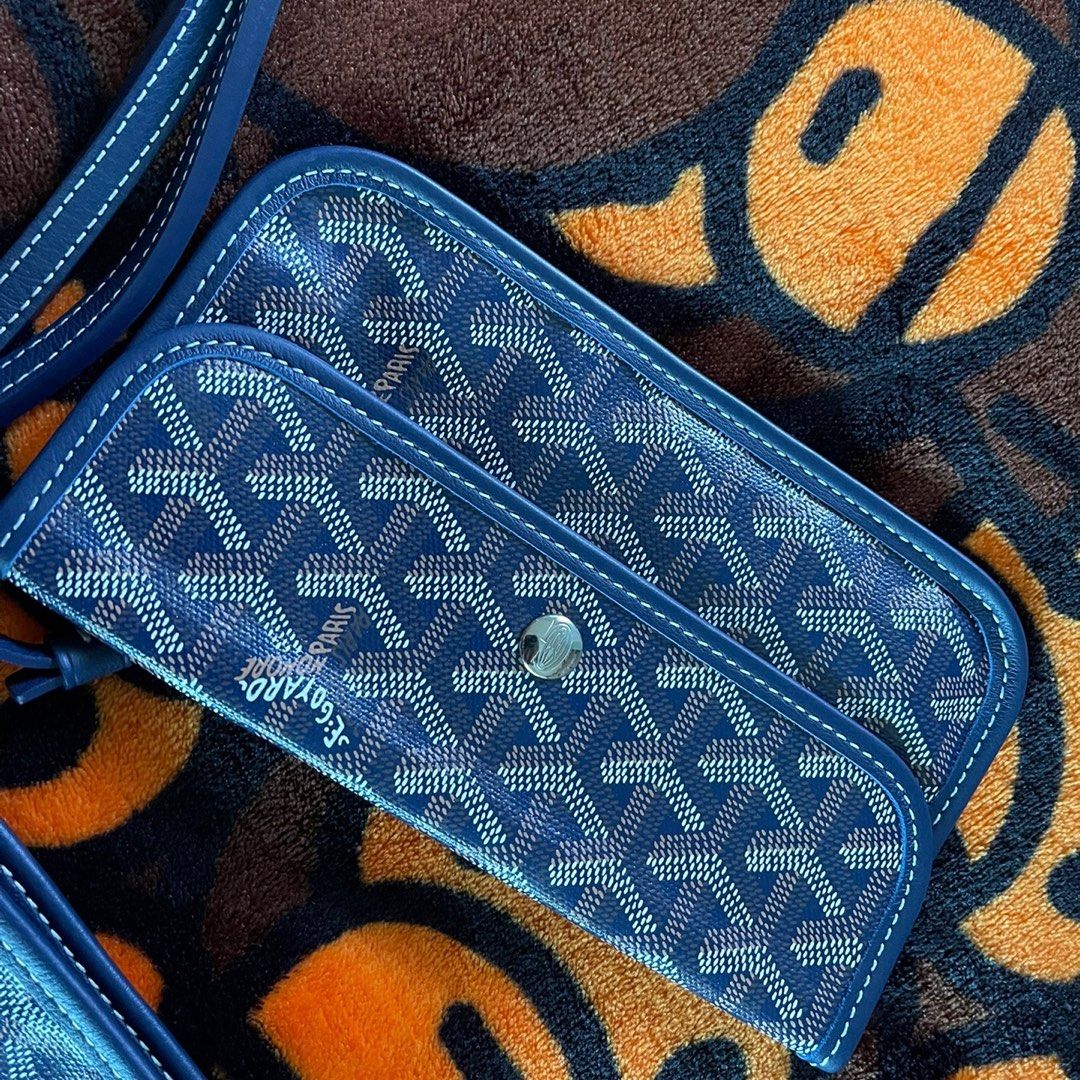 Authentic - Goyard Anjou GM - Navy Blue (Category: Luxury Bags & Wallets) located in Makati City. Submitted by preloveditems_8 (Listing ID 1333662441, Image 3). Description: .
