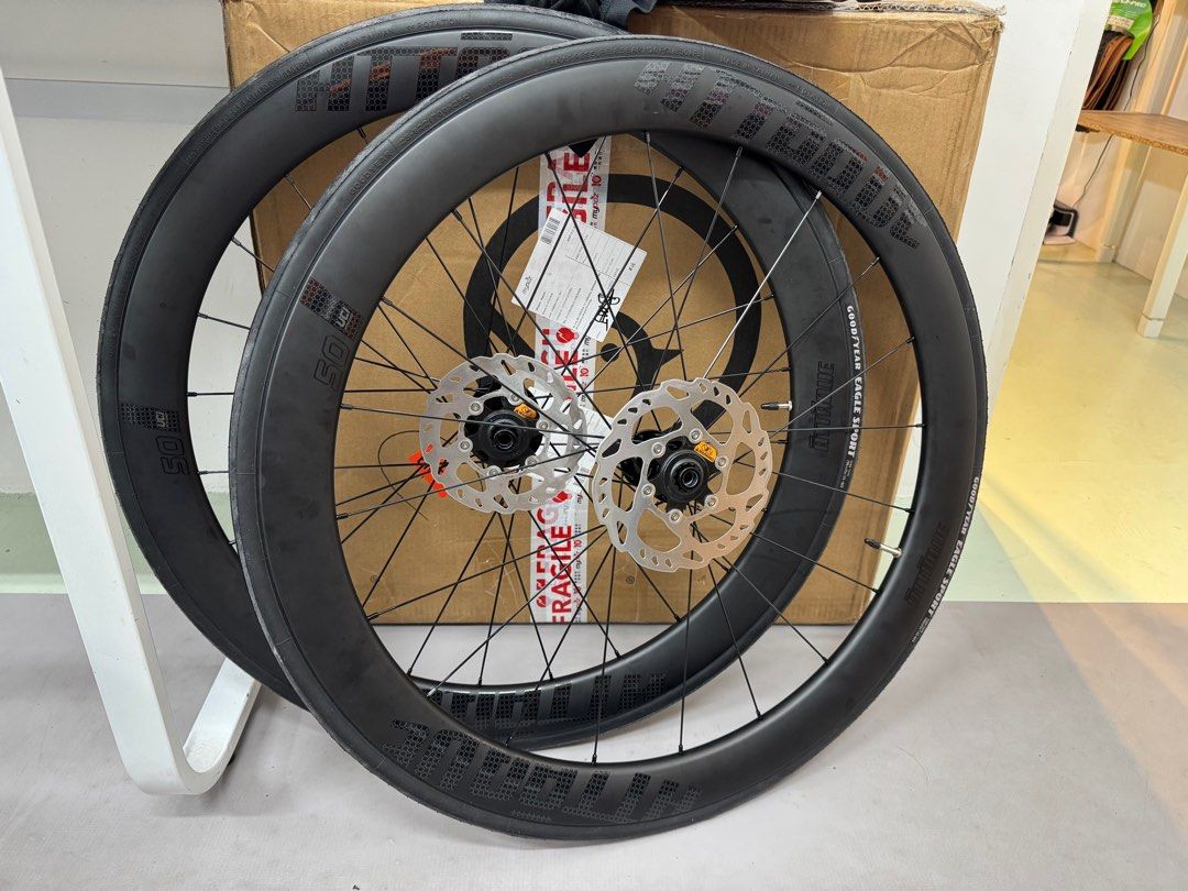 パーツ ATTAQUE CARBON LIGHT (50MM CLINCHER) ATTAQUE CARBON LIGHT (50MM CLINCHER) CORE SuperLight 50 Disc