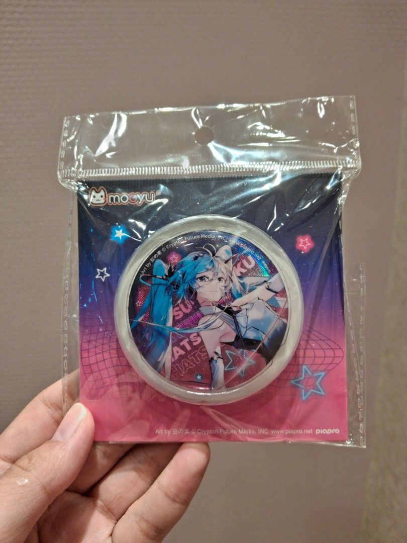 Hatsune Miku Official Pin, Hobbies & Toys, Collectibles & Memorabilia ...