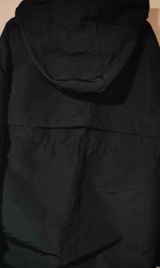 Jacket (Category: Coats, Jackets and Outerwear) located in Semenyih. Submitted by minh_29 (Listing ID 1333661348, Image 3). Description: p21/l29.