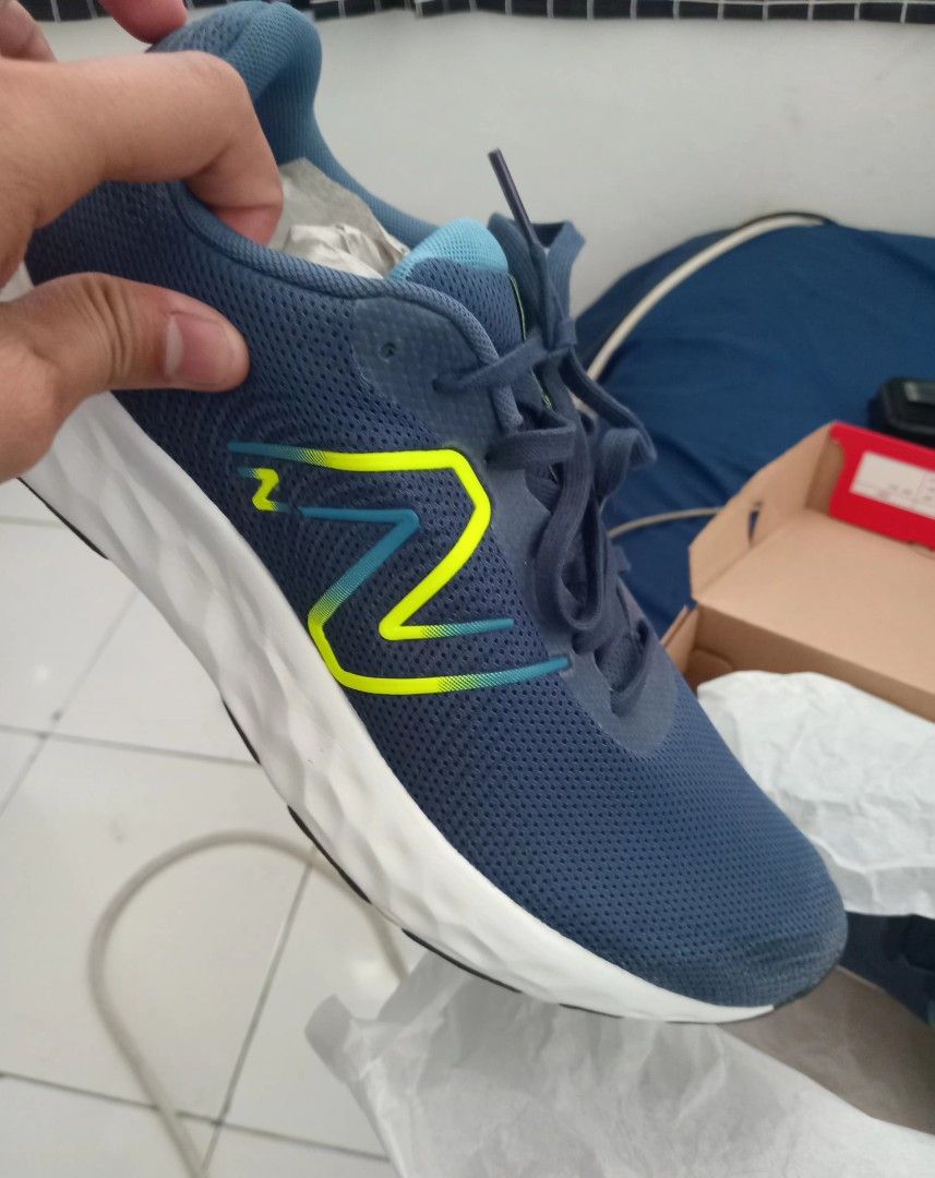 Jual sepatu New Balance 420 V3 Ori bekas Fesyen Pria Sepatu Lainnya di Carousell