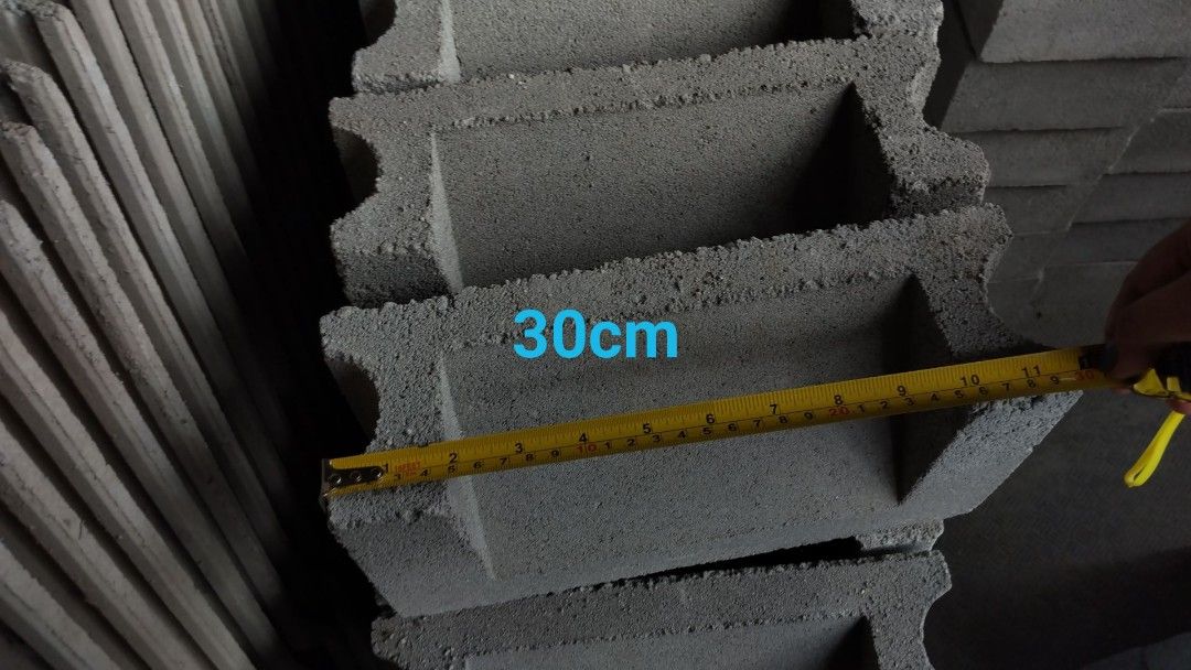 Louver blocks de kwatro 6x12 inches (Category: Construction & Building Materials) located in San Mateo. Submitted by dessertmineenterprises1702 (Listing ID 1333635721, Image 3). Description: .