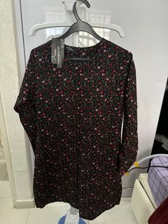 (Category: ) located in . Submitted by affordablewardrobe21 (Listing ID 1333615232, Image 1). Description: .