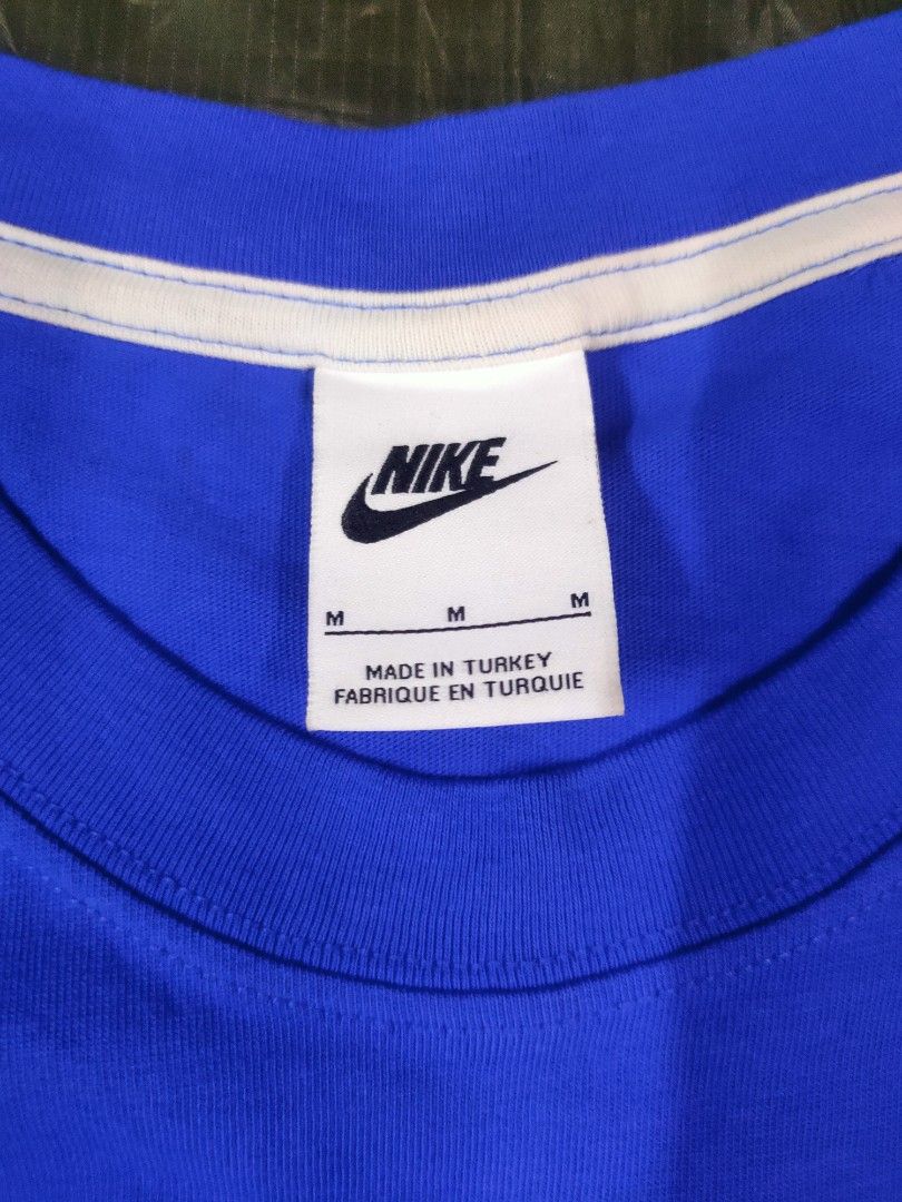 NIKE SCRIPT TEE (Category: Tshirts & Polo Shirts) located in Shah Alam. Submitted by iedamafla (Listing ID 1333522813, Image 3). Description: NIKE SCRIPT TEE LOGO DEPAN SULAM SAIZ M P21.5 L29 CONDITION 8/10 HARGA TETAP RM90 POS SEMENANJUNG + RM10 SABAH SARAWAK + RM15 MEET UP SHAH ALAM SEKSYEN 7 SAHAJA BERMINAT WASAP 0169782439.