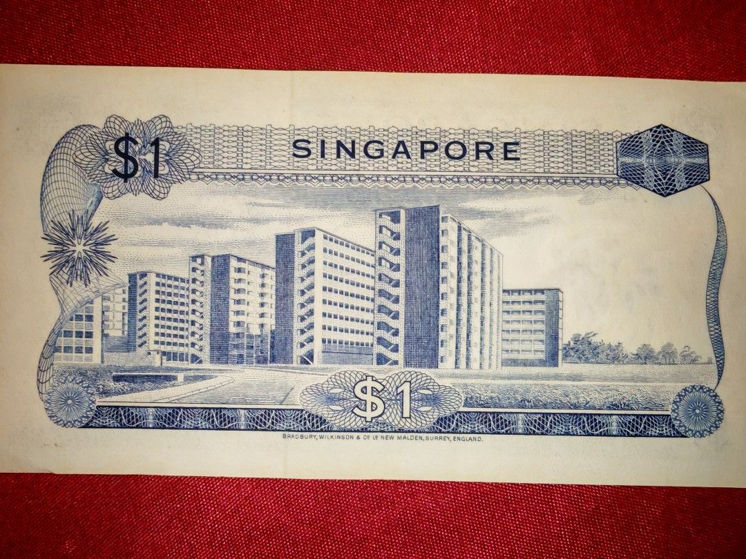 Old note (Category: Currency) located in Singapore. Submitted by halimin_onitsuka (Listing ID 1333603333, Image 2). Description: New crispy nice number.