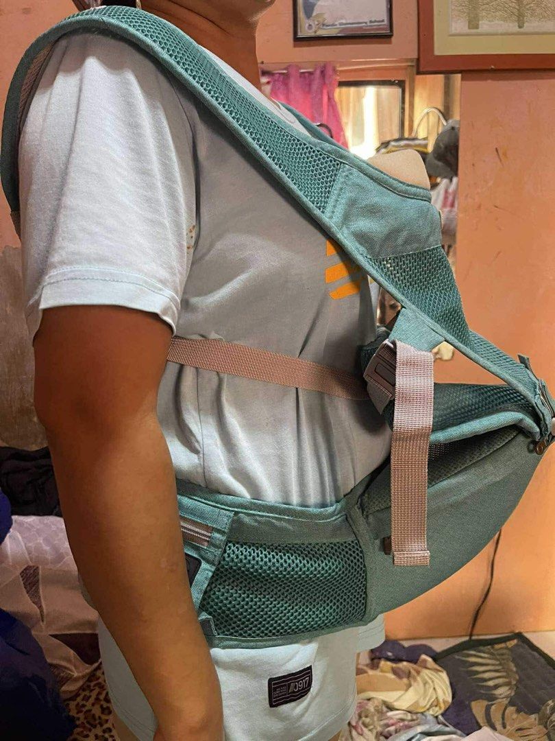 Picolo baby carrier (Category: Carriers & Slings) located in Meycauayan. Submitted by twinblessing (Listing ID 1333549319, Image 2). Description: #babycarrier #carrier.