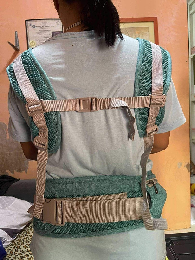 Picolo baby carrier (Category: Carriers & Slings) located in Meycauayan. Submitted by twinblessing (Listing ID 1333549319, Image 3). Description: #babycarrier #carrier.