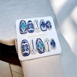 Press on nails china pattern