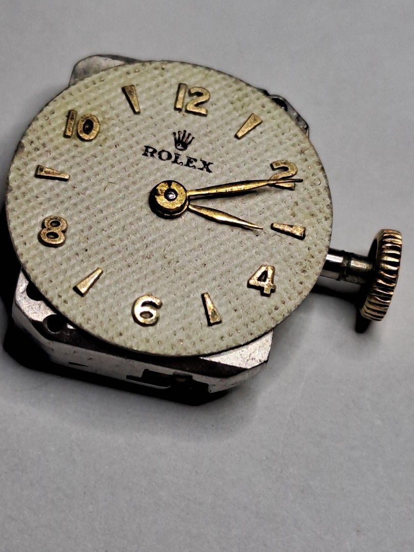 Rolex vintage (Category: Luxury Watches) located in Quezon City. Submitted by mastervintage (Listing ID 1333620398, Image 2). Description: rolex vimtage movement for parts working condition fits for ladies model.