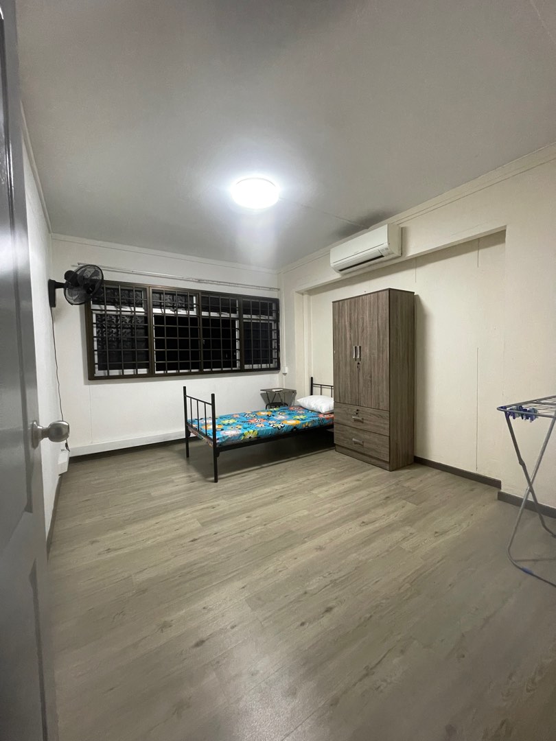 (Category: ) located in . Submitted by small24 (Listing ID 1324766129, Image 1). Description: .