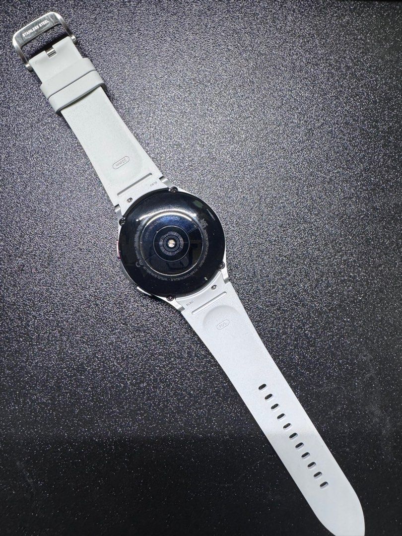 Samsung Galaxy Watch 4 Classic (Category: Men's Watches) located in Mandaluyong City. Submitted by thestoreph (Listing ID 1333504879, Image 2). Description: Samsungs Galaxy Watch 4 Classic With Box, charging cable, with screen tempered glass Smooth unit Grab, Lalamove or LBC Payment via GCash or BPI. Payment before shipment. Meet up. Strictly in SM Light only ( beside BONI Mrt Station) Can ship. Buyer shoulders shipping fee Posted price is last p