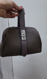 (Kategori: ) berada di . Dikirim oleh thenarr (ID iklan 1333514267, Gambar 1). Deskripsi: .