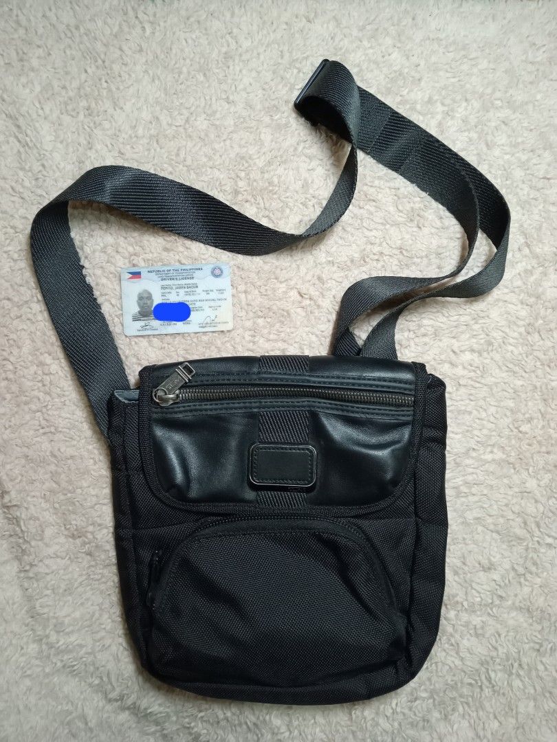 Alpha bravo barton snugger crossbody