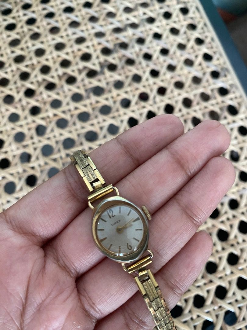 Vintage Timex Ladies Gold Watch
