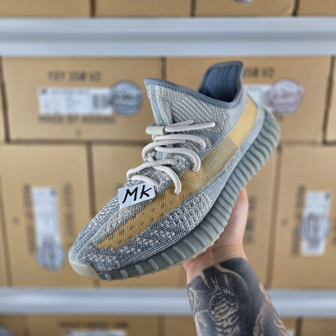 YEEZY ISRAFIL 10US VNDS Men s Fashion Footwear Sneakers on Carousell