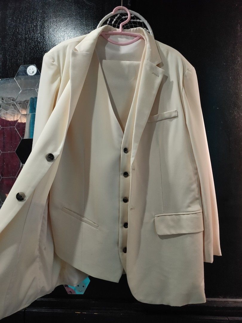 Wedding Coat / Suit for sale (Category: Sets & Coordinates) located in Quezon City. Submitted by jhay.parado (Listing ID 1333512568, Image 2). Description: Coat / Suit, Vest and Pants Set (Color Beige) Suit Size: XXL Width (Armpit to Armpit) - 23.5 Length - 31 Vest Width (Armpit to Armpit) - 23.5 Length - 27 Pants size: Waist - 37 to 38 Note: Naka Dry clean na, gagamitin nalang. Price: 3k Shipped! Meet up: Novaliches Bayan and/or Landbank Ellipti