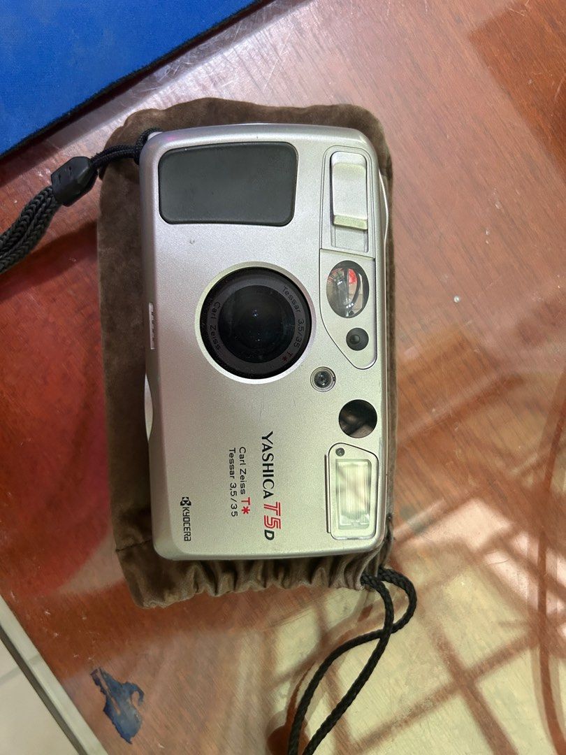 YASHICA T5D ジャンク Yashica T5D, Photography, Cameras on Carousell