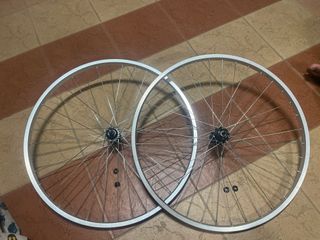 (Category: ) located in . Submitted by fixie.kia (Listing ID 1333782451, Image 1). Description: .