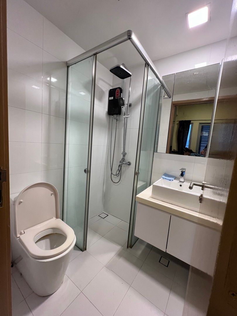# 1 Loft (Category: Room Rentals) located in Singapore. Submitted by nicstore88 (Listing ID 1333699607, Image 3). Description: Avail immediately!!! No Agt fee! Cozy Hotel Style Loft Masterbed Room For Rent with high ceilings. Room has personal access, attached toilet and own balcony. Nearby to famous eateries and Aljunied MRT station. Rent is inclusive of PUB*, free Wifi provided. These items provided, just bring Luggage. 1. Queen size Bed 2. New