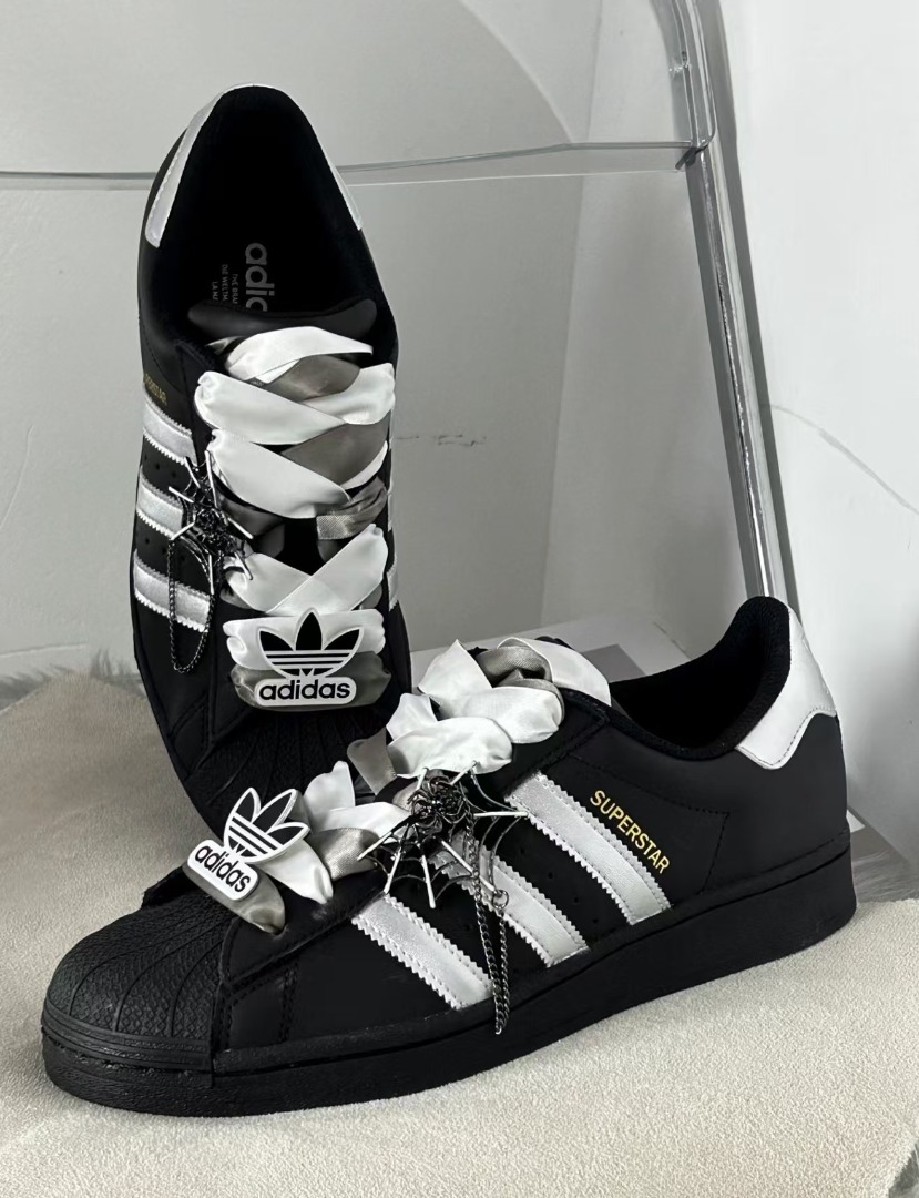 adidas originals SUPERSTAR black, Women's Fashion, Footwear