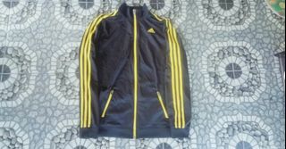 (Category: ) located in . Submitted by thriftteeth (Listing ID 1331615342, Image 1). Description: .