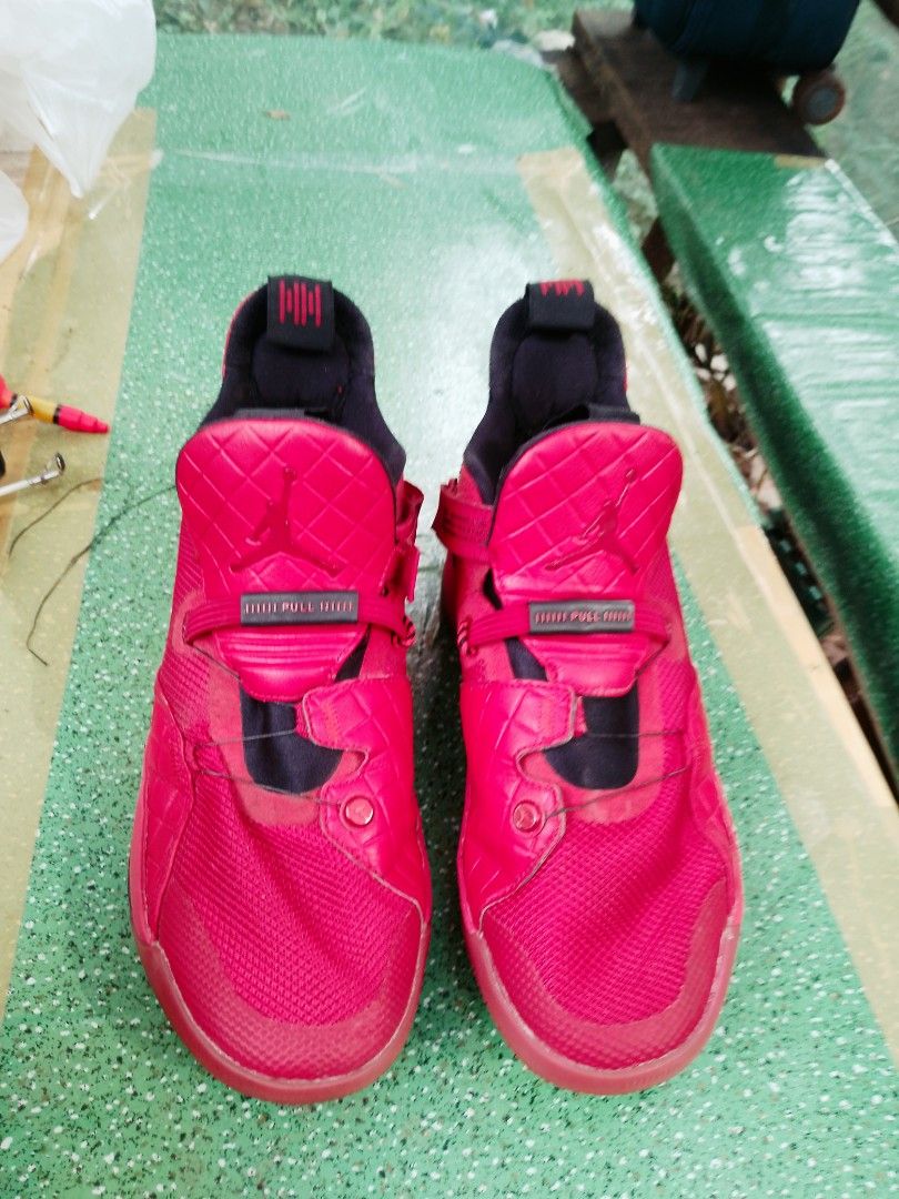 University red jordan 33 2025