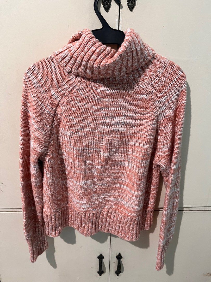 Banana Republic Orange Turtle Neck Sweater (Category: Others Tops) located in Mandaluyong City. Submitted by msafer (Listing ID 1333698060, Image 3). Description: Length: 21.5" Width: 18" Arm length: 24".