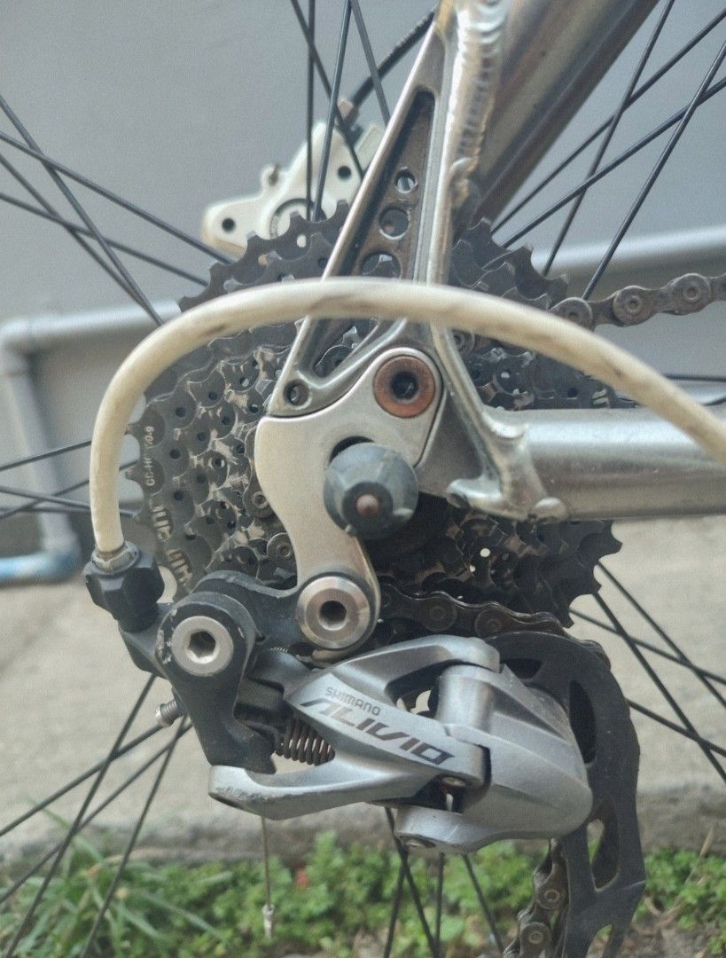 Bike for Sale! (Category: Bicycles) located in Quezon City. Submitted by joshlantz (Listing ID 1333677810, Image 2). Description: 🚲NIBIRU NX7 Shimano Groupset 💵9,999 PHP -Frame: Nibiru Soul Carlos Jason Edition -Fork: Suntour XCM Alloy with -Hydraulic lock out -Chainwheel: Shimano Alivio -Headset: Neco -Hubs: Joytech -BB: Shimano Sealed bearing -FD: Shimano Alivio -RD: Shimano Alivio -Shifter: Shimano Alivio 9 speed -Cogs: Shimano Alivio 9 spee