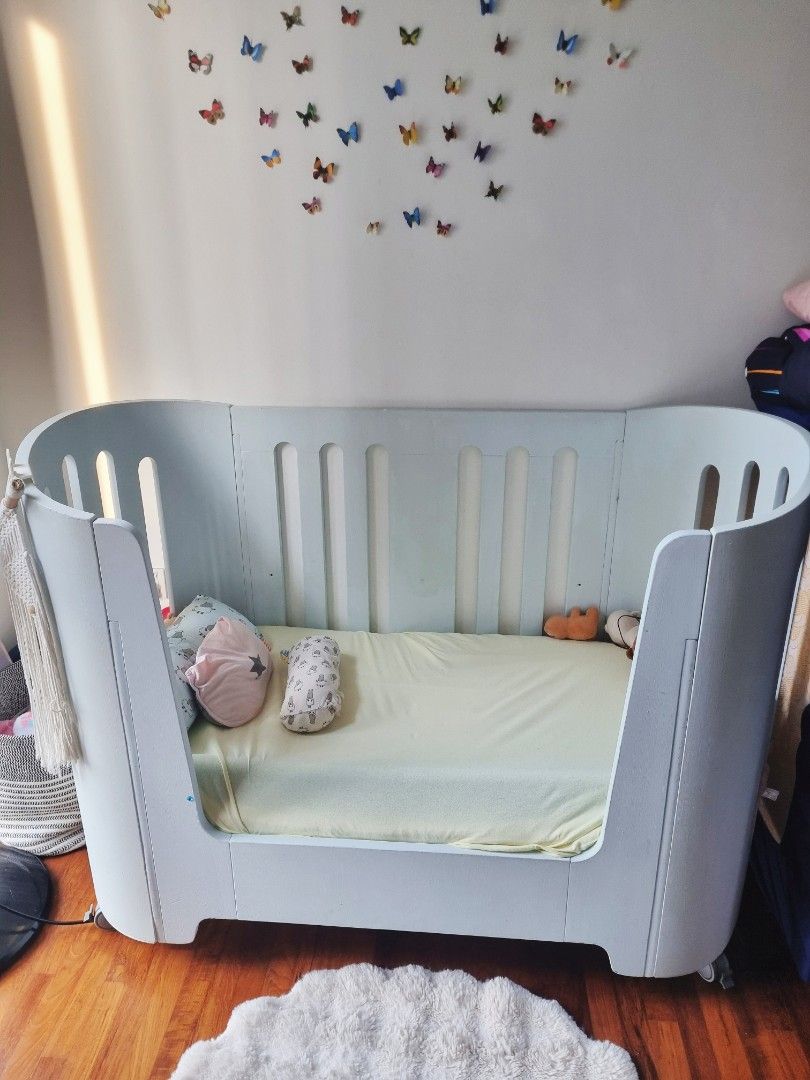 Bloom luxo cot store