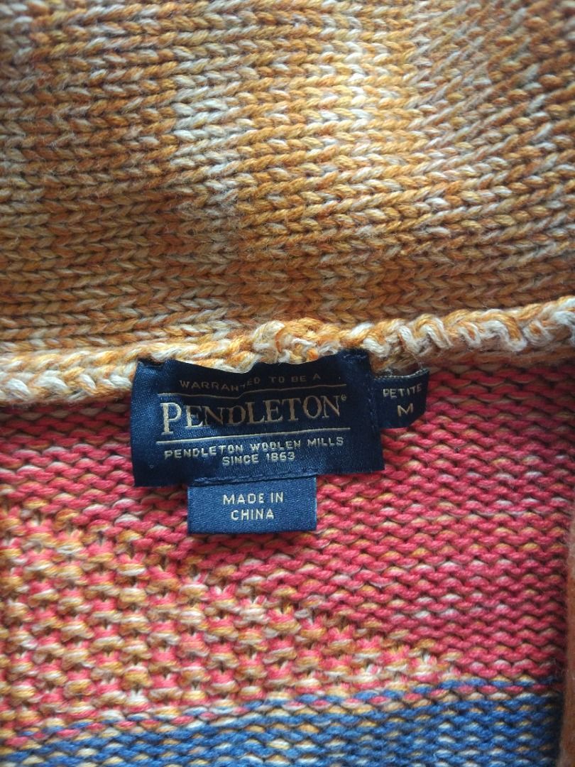 BNew Pendleton Women Monterey Cardigan M (Category: Coats, Jackets and Outerwear) located in Pasay City. Submitted by denimdude.ph (Listing ID 1333713525, Image 3). Description: Sample men can wear this IMO.