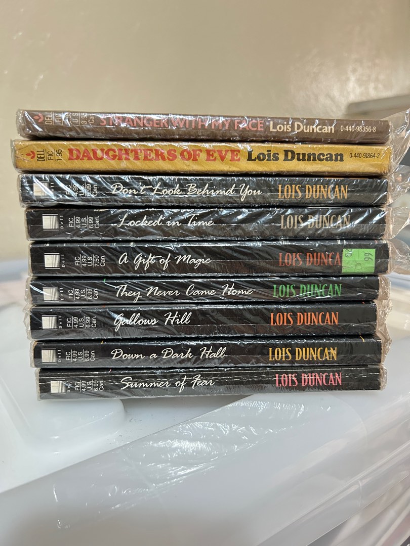Book Collection Set 40 (Lois Duncan) Stranger with my Face_Daughters