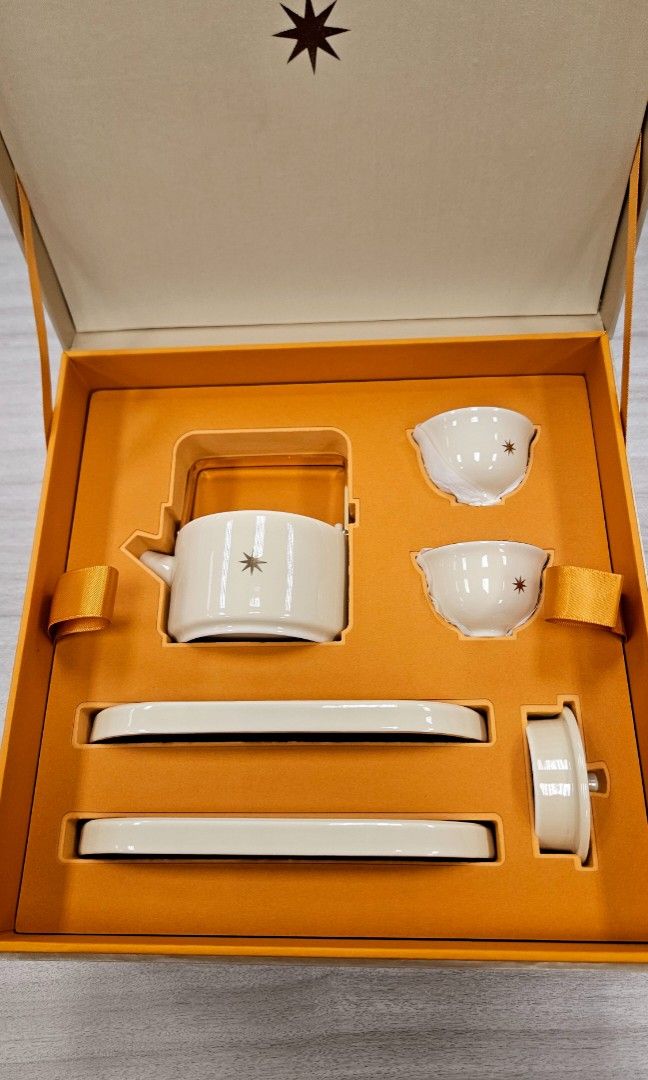 Bvlgari tea set 2025