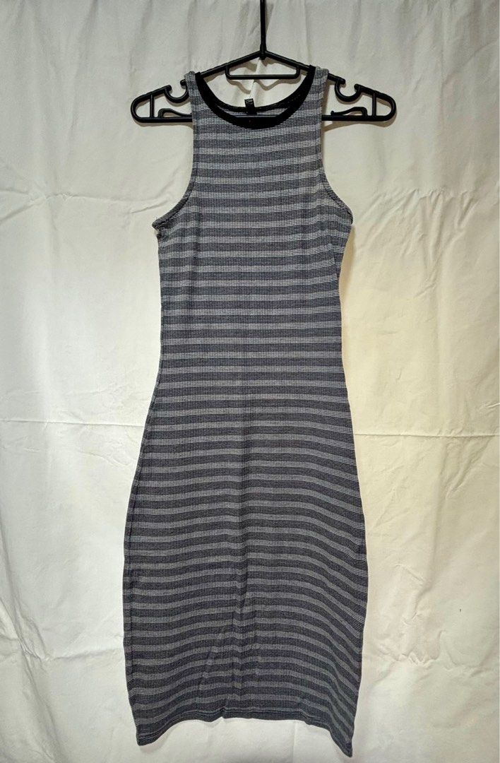Cotton On Bodycon Dress (Category: Dresses) located in Calamba. Submitted by cliobuys_123 (Listing ID 1333776297, Image 1). Description: Cotton On Bodycon Dress Best fit for XS - SMALL XXS on tag Price: 150.
