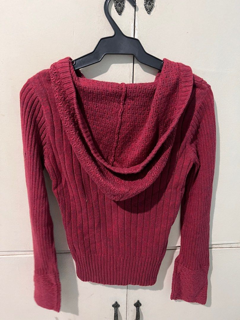DKNY Red Jacket (Category: Coats, Jackets and Outerwear) located in Mandaluyong City. Submitted by msafer (Listing ID 1333699587, Image 2). Description: Length: 22" Width: 15.5" Arm length: 24".
